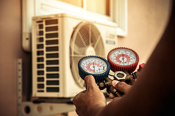 Professional Hvac Installation technician working in Marshfield, WI